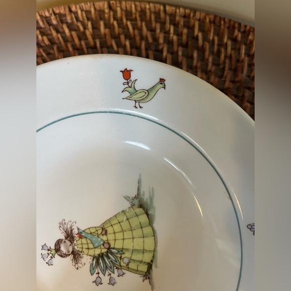 Whimsical Vintage Arabia of Finland Children’s  Bowl Princess with a Peacock EUC - Picture 3 of 6